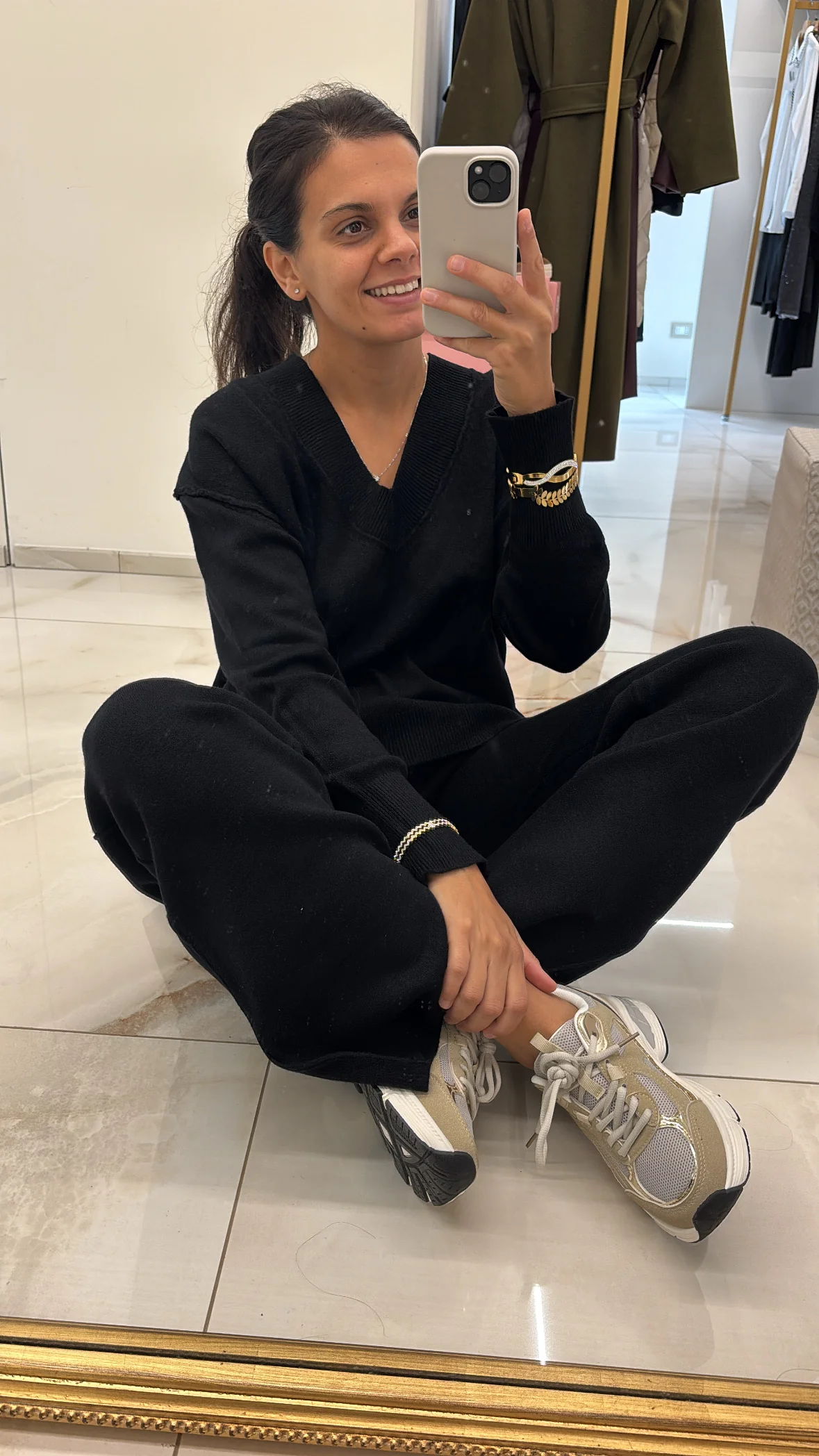 SUSY MIX - COMPLETO MAGLIA V + PANTALONE - NERO - immagine 9