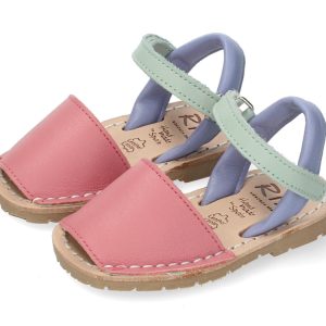 Minorchine bimba caramella