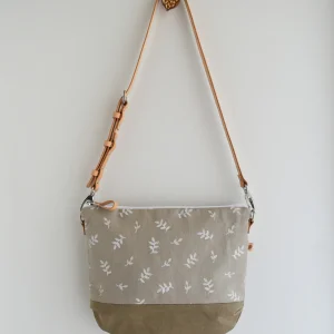 Tracolla CALATEA beige germogli