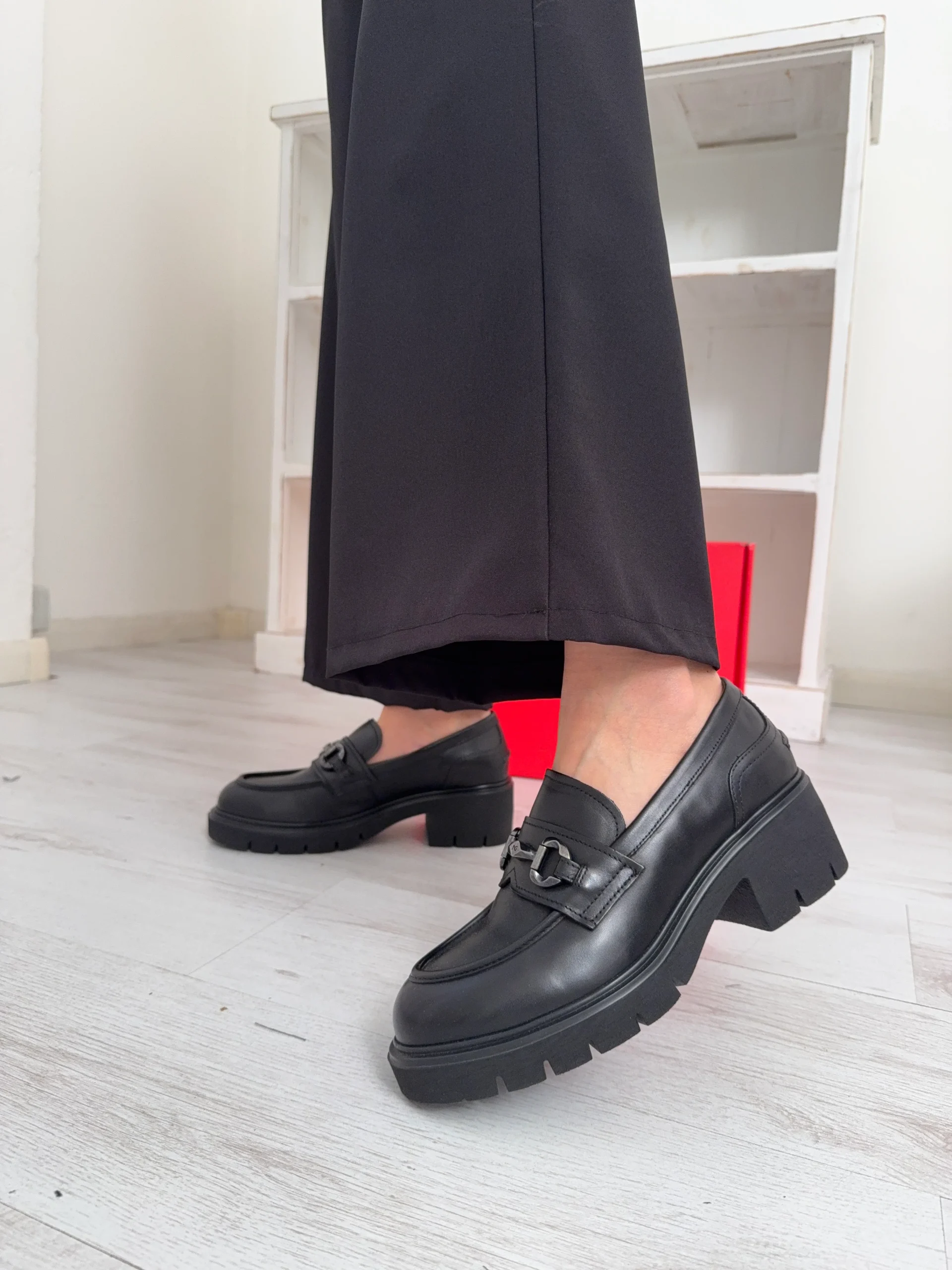 Mocassino - NeroGiardini - I513980D - immagine 2