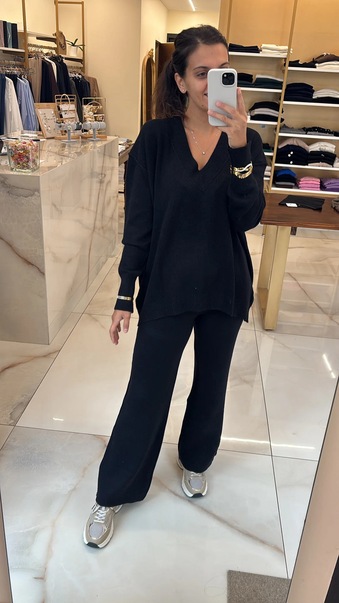 SUSY MIX - COMPLETO MAGLIA V + PANTALONE - NERO