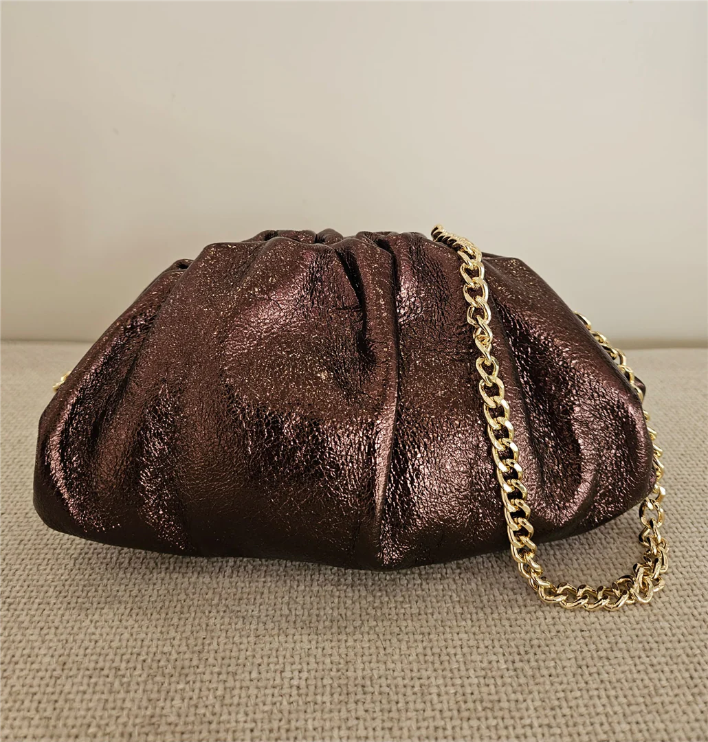 Borsa Pasticcino Piccola Laminata Con Tracolla Dorata - Divisione Chickster's cod. M3540 - immagine 7