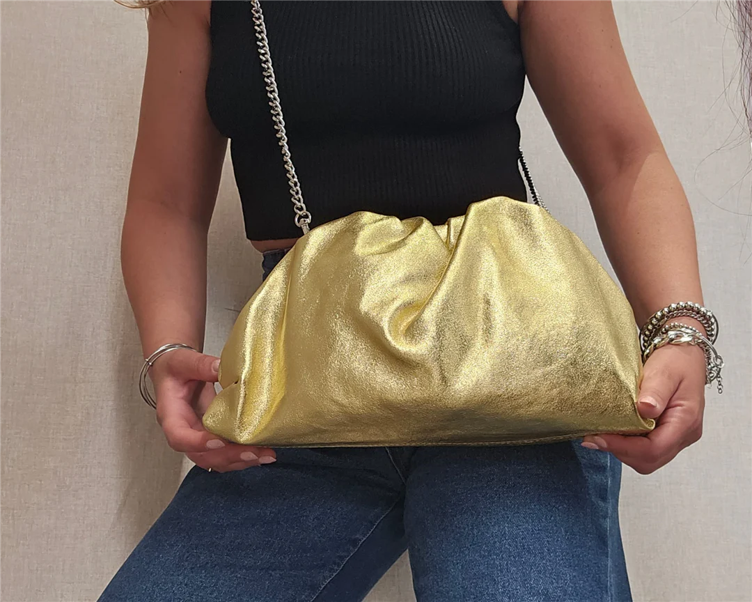 Borsa Pasticcino Grande Laminata Con Tracolla Argento E Pelle - Divisione Chickster's cod. M3539 - immagine 6