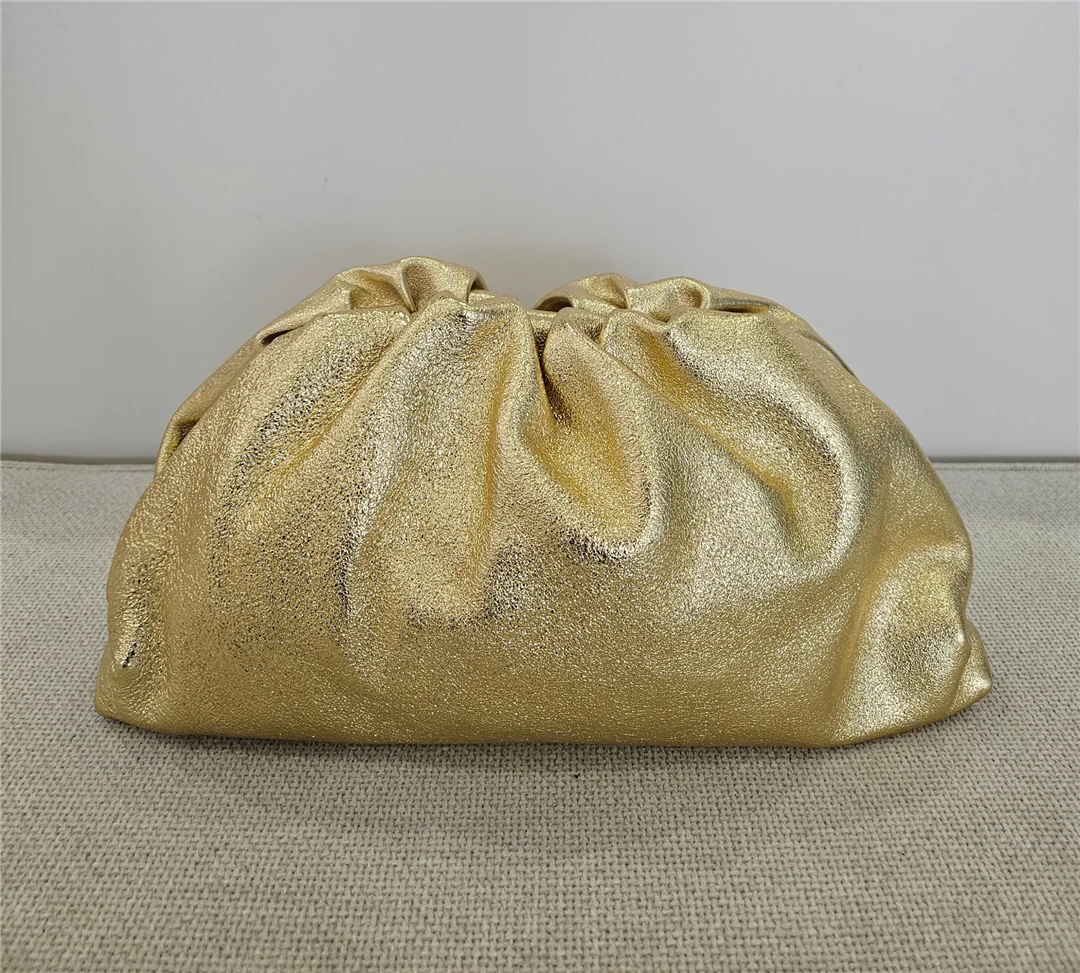 Borsa Pasticcino Grande Laminata Con Tracolla Argento E Pelle - Divisione Chickster's cod. M3539 - immagine 7