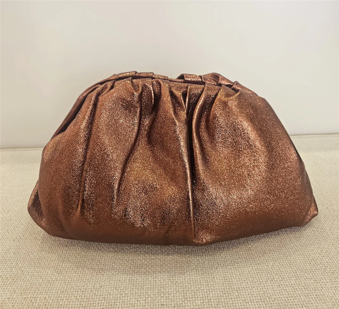 Borsa Pasticcino Grande Laminata Con Tracolla Argento E Pelle - Divisione Chickster's cod. M3539 - immagine 9