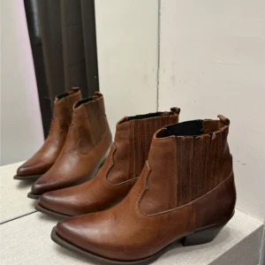 Texano Basso In Pelle - Via Mondana cod. VMD008PEL