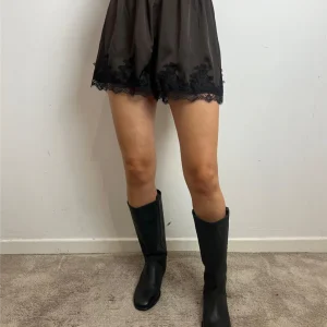 Shorts Raso Dettaglio Pizzo - Vicolo cod. TF1030