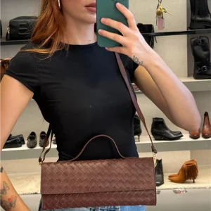 Borsa In Vera Pelle Intrecciata Con Tracolla Lung.31 Cm. Alt. 14 Cm - Divisione Chickster's cod. M3584