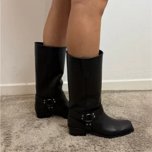 Ovye Biker In Pelle Accessorio, Tacco Cm 4 - Ovye' cod. 25/SO540PEL