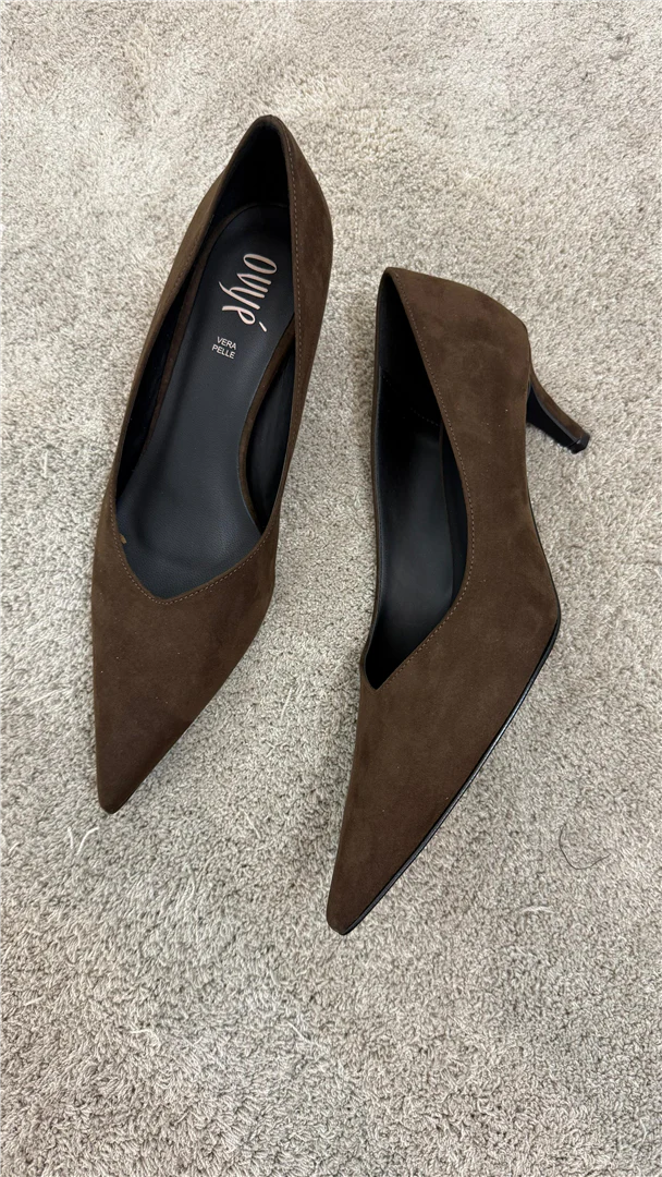 ' Decollete In Camoscio Tacco Cm 7 - Ovye' cod. 25/NCBRUNACAM - immagine 2