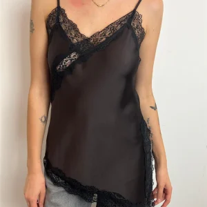 Top Asimmetrico Con Inserti In Pizzo E Spalline Sottili - Imperial cod. RIP0KBA