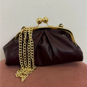 Borsa Pasticcino In Pelle Con Chiusura Clip Clap E Catena Dorata - Divisione Chickster's cod. M3590