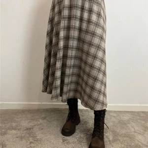 Gonna Check Midi - Please cod. G975GG02