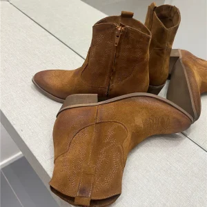 Stivaletti Texani Donna Cuoio In Camoscio Con Ricamo - Via Mondana cod. BEATRIZ