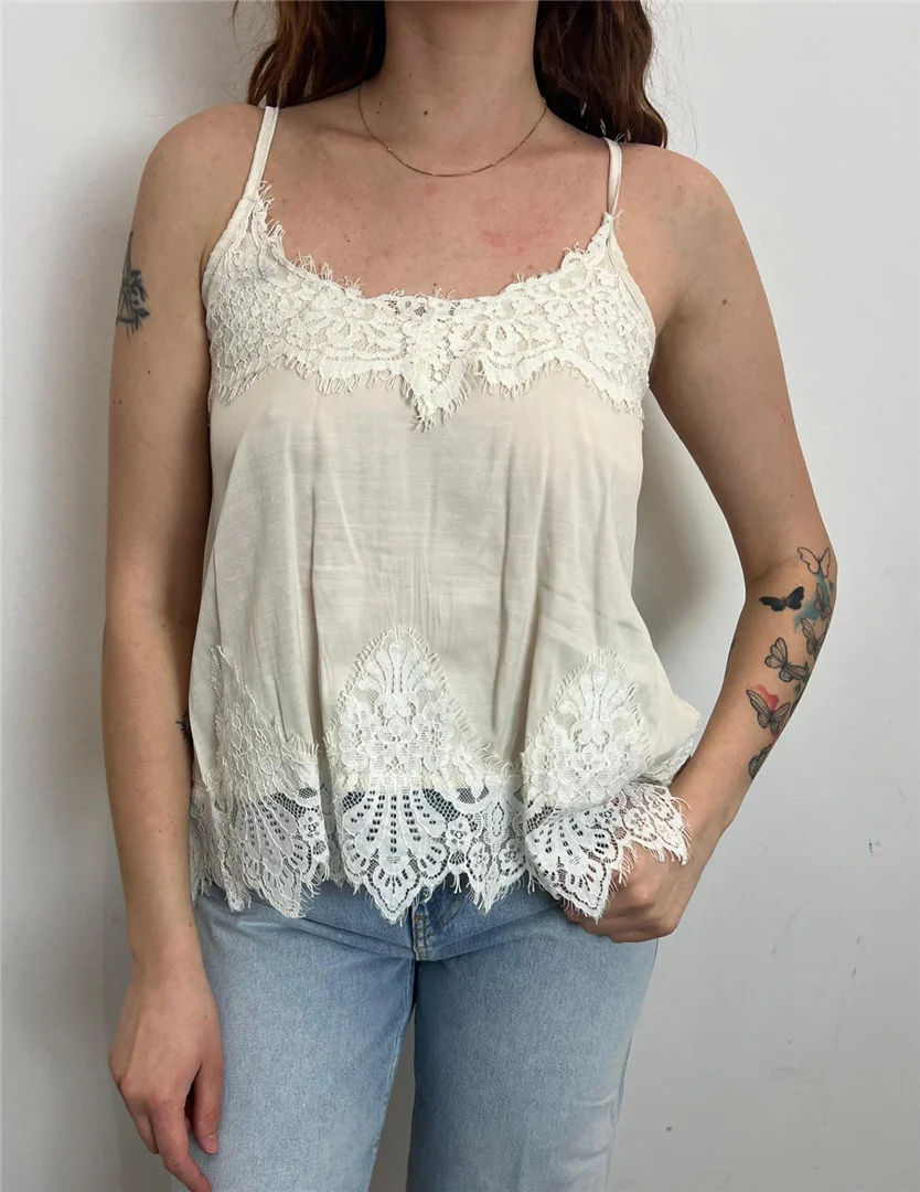 Canotta Con Dettagli In Pizzo E Bretella Regolabile - Vicolo cod. TAB1176 - immagine 4