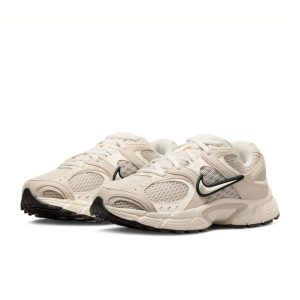 Nike Nike V5 RNR – Light Orewood Brown/Black/Pale Ivory