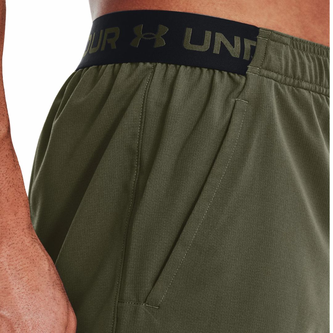 Under Armour Shorts da 15 cm Vanish Woven – Marine OD Green/Black - immagine 4