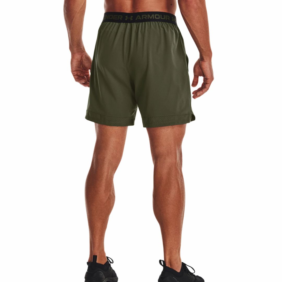 Under Armour Shorts da 15 cm Vanish Woven – Marine OD Green/Black - immagine 3