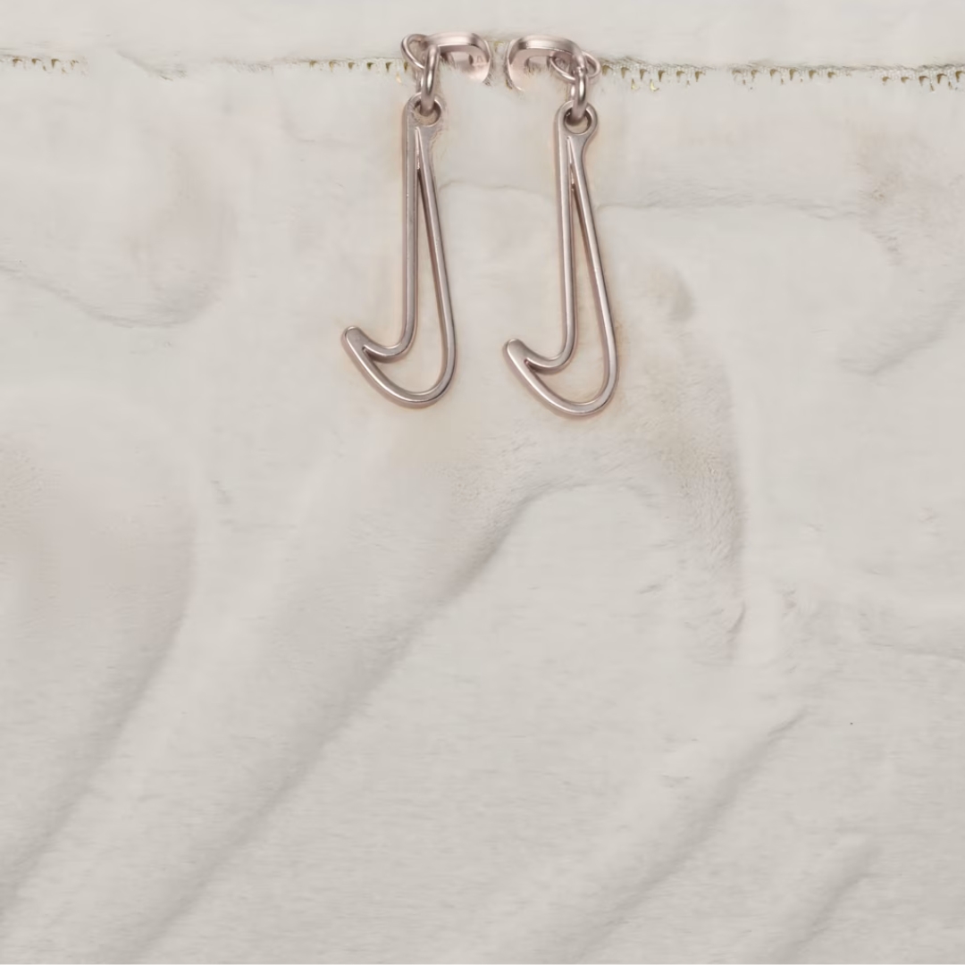 Nike Borsa Slouchy In Ecopelliccia – Phantom - immagine 3