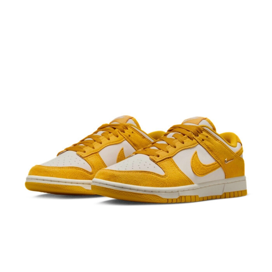 Nike Dunk Low – Pale Ivory/Sail/Metallic Gold/Dark Sulfur