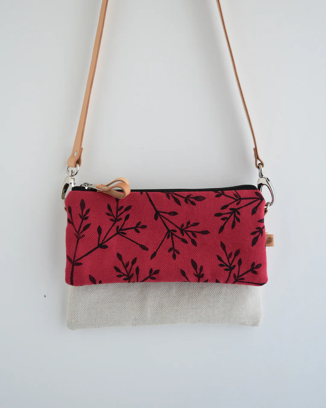 Tracolla doppia CAMELIA natural + magenta bacche - immagine 3