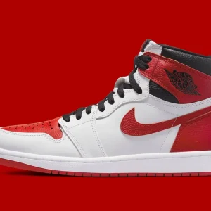 NIKE AIR JORDAN 1 RETRO HIGH OG 555088-161