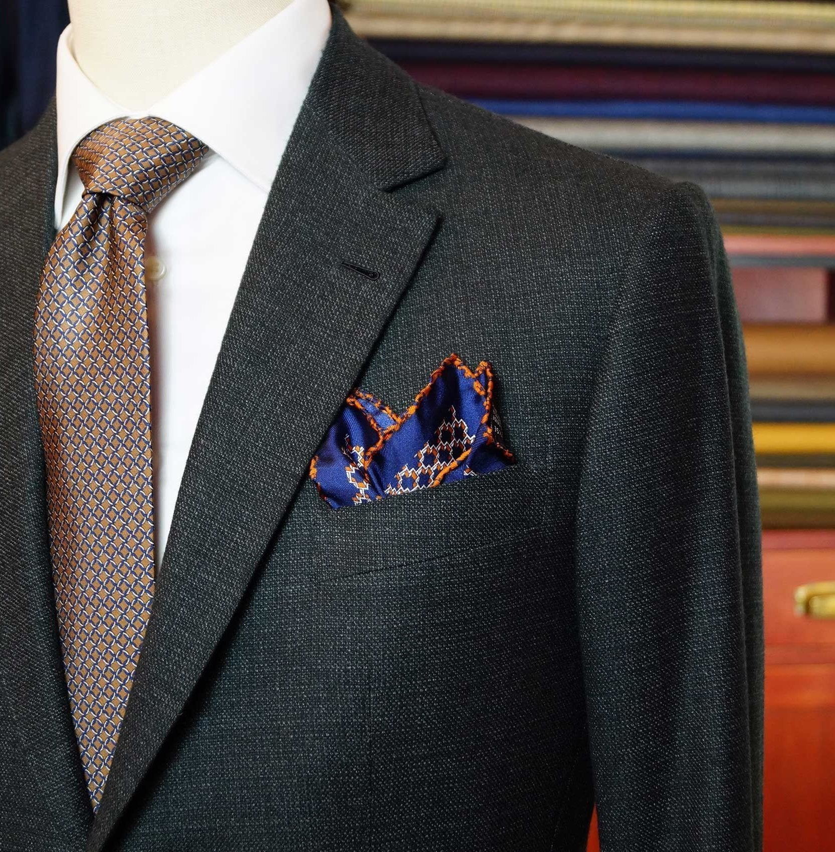 Patterned orange and purple pocket square - immagine 5