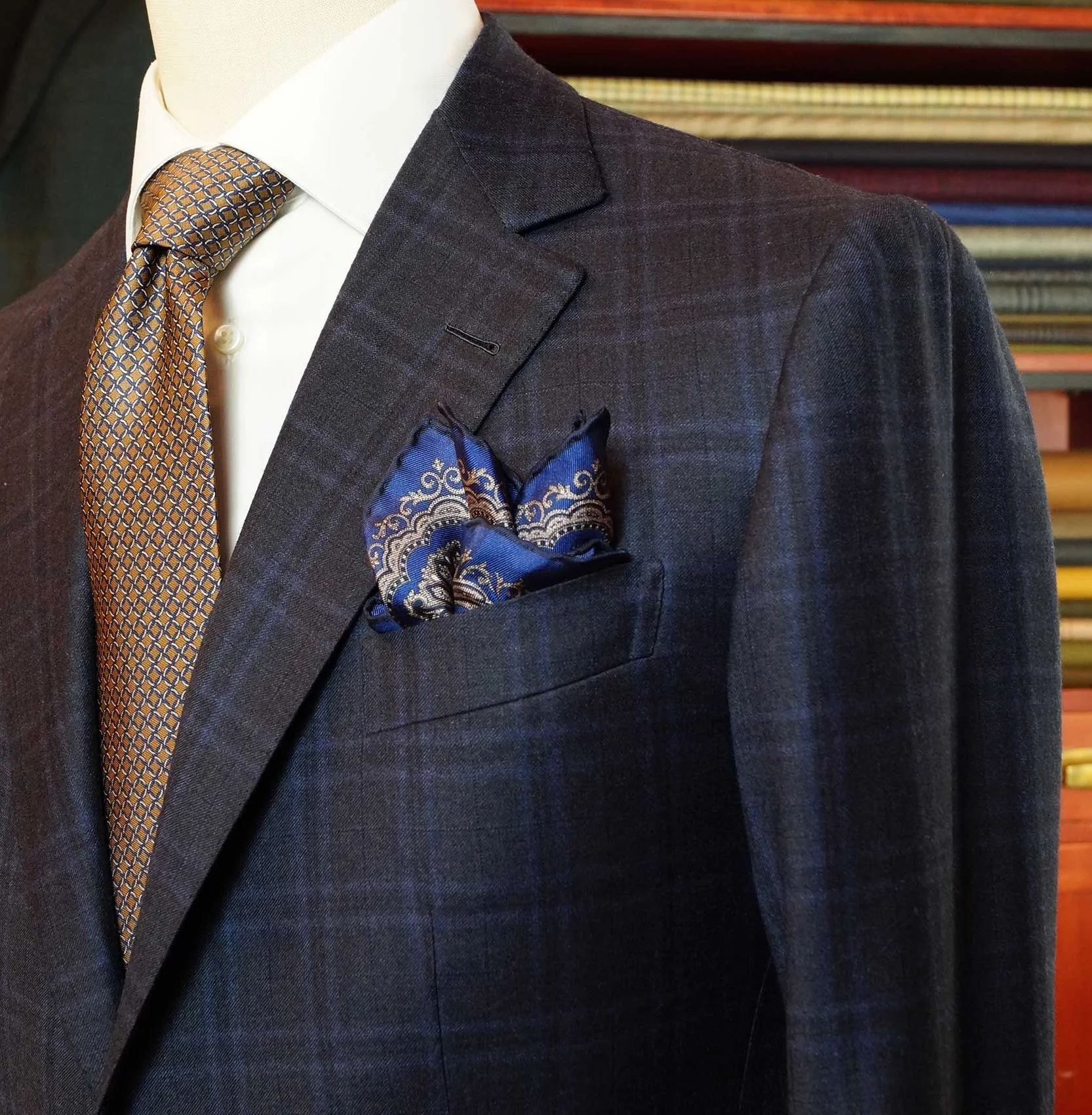 Patterned blue and gray pocket square - immagine 3