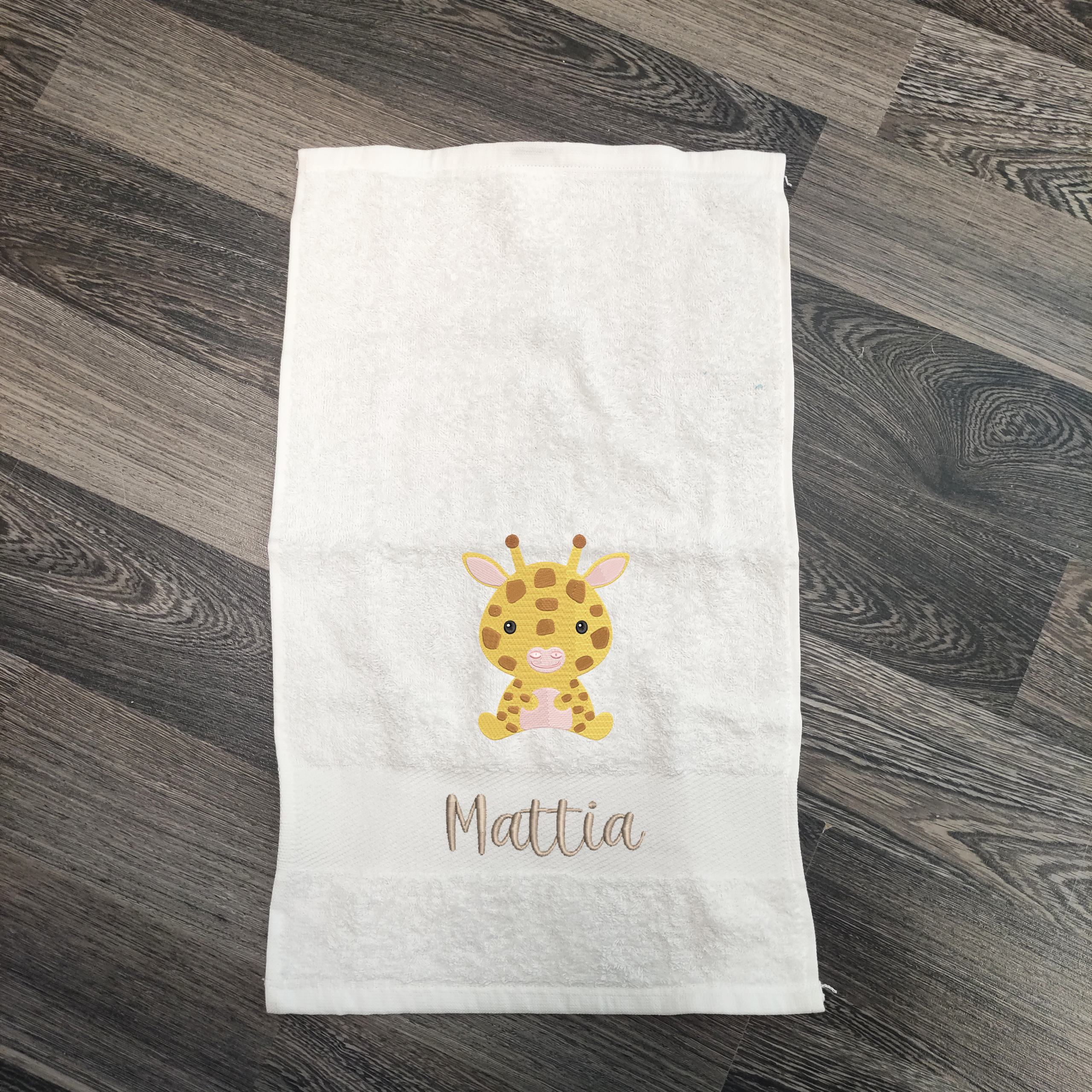 Salvietta asilo ricamata - immagine 2