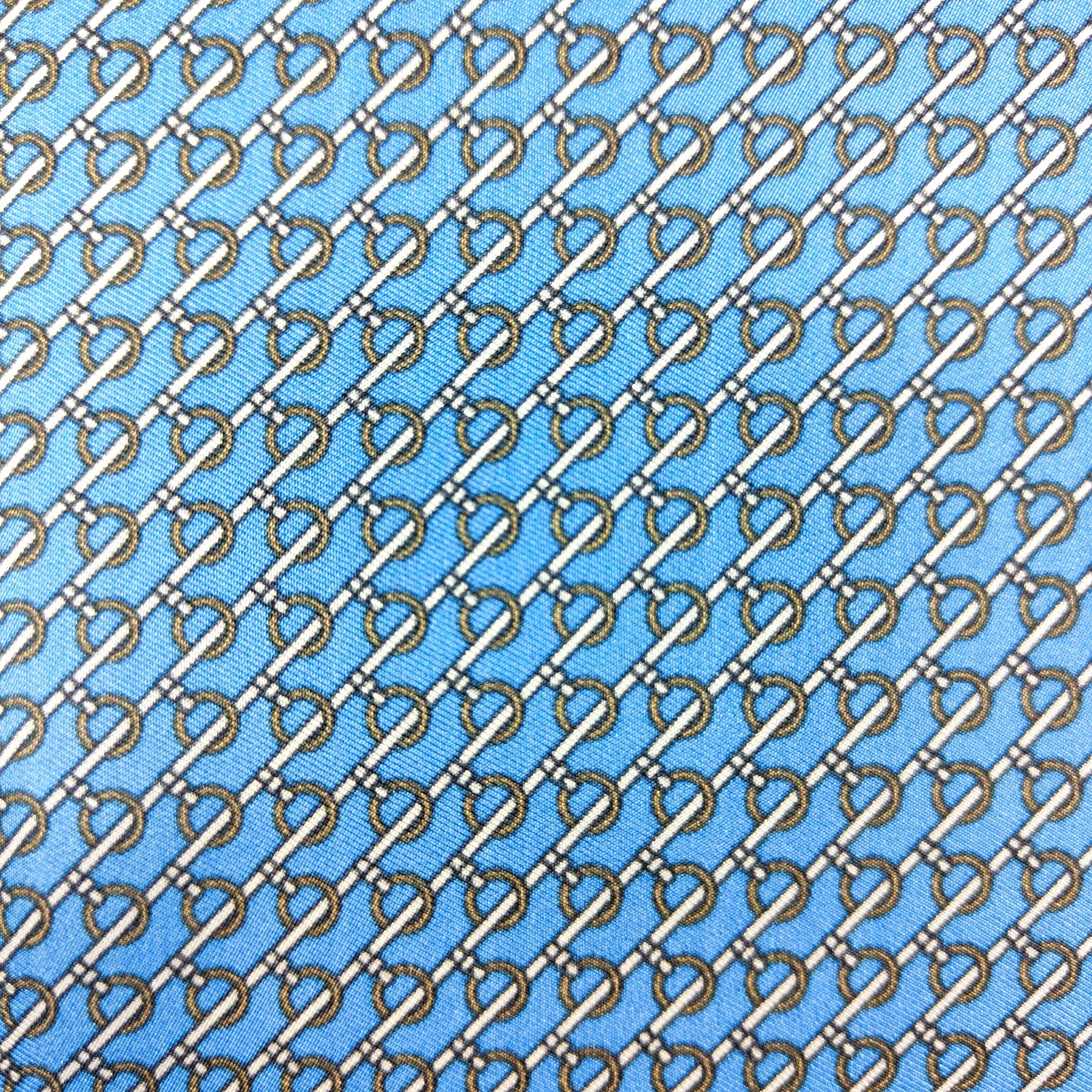 Pochette fondo azzurro con micro fantasia e cornice reale - immagine 8